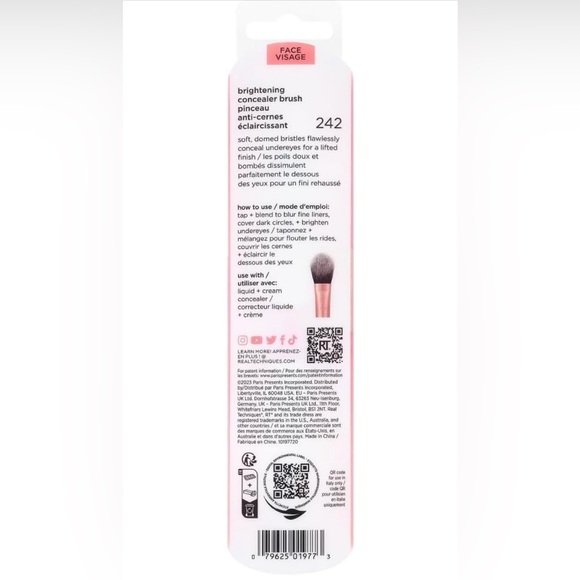 NWT — The VIRAL Brightening Concealer Brush — Real Techniques - Picture 2 of 2